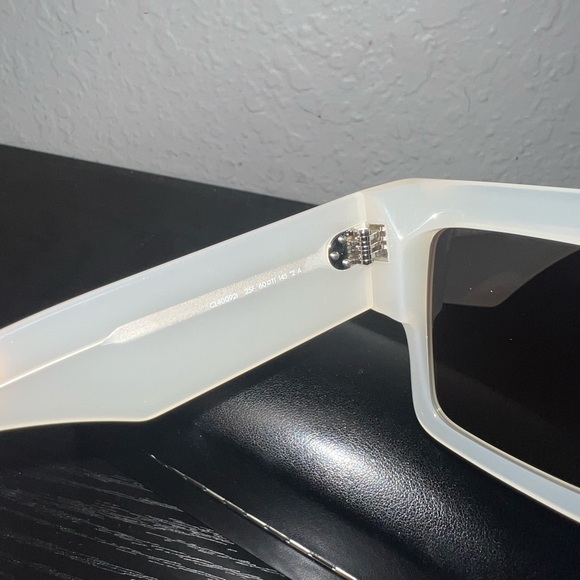 Celine Sunglasses Ivory - Picture 8 of 9